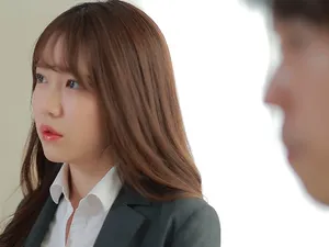 Chê "của" gã chồng bé, bà xã lén quan hệ nhau với ông hàng xóm