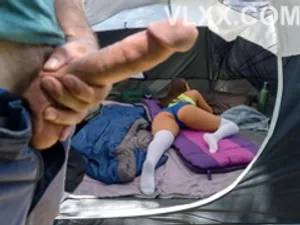 Chuyện lạ đời 2 cô nàng chơi thuốc kích dục đàn ông